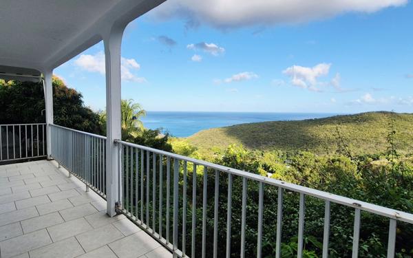 Appartement à louer    3 pièces • 62 m2 Pointe-Noire