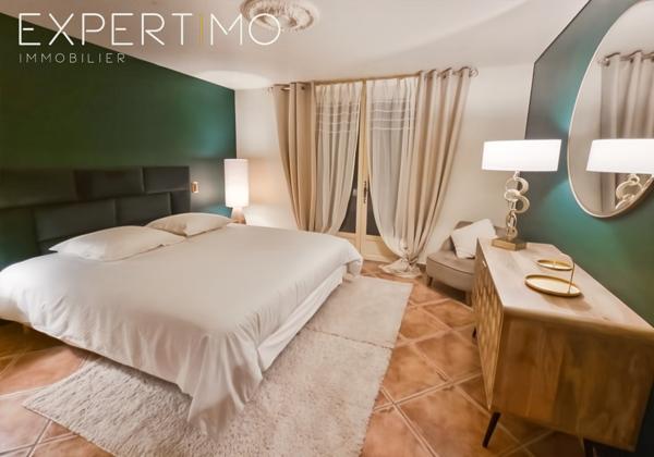 Rousset (13790) VILLA ROUSSET 9 Chambres