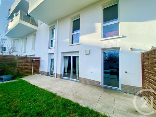 Appartement F4 à vendre  5 pièces - 80,13 m2 GOUSSAINVILLE - 95