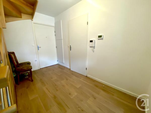 Appartement F4 à vendre  5 pièces - 80,13 m2 GOUSSAINVILLE - 95