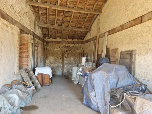 MAISON de VILLE - Dépendance - MONTMORILLON - 86500