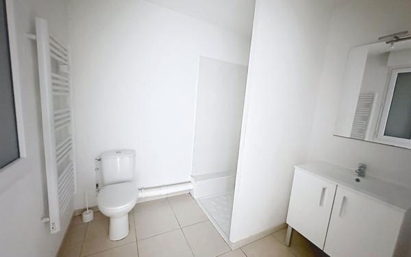 Appartement à vendre    2 pièces • 42 m2 Avignon