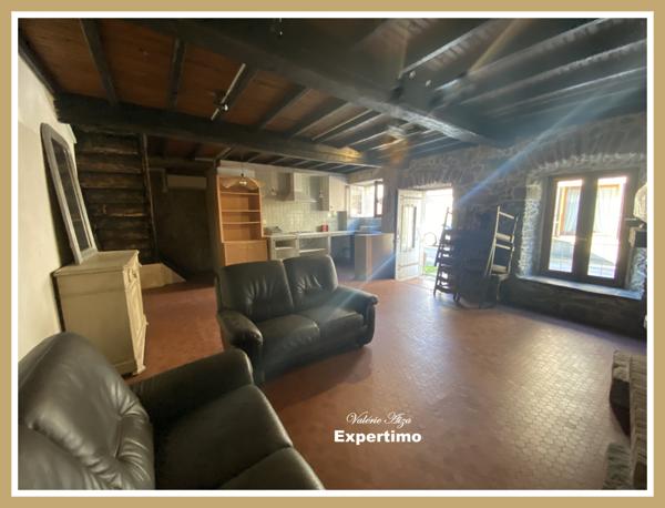 Angles (81260) Maison de village