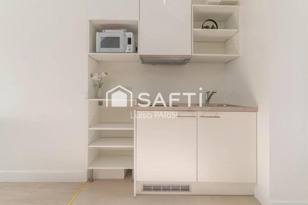 Studio au 3ème et dernier étage - refait avec goût !