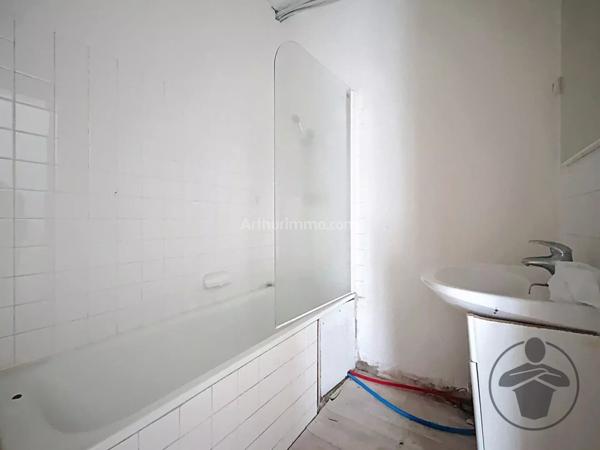 Vente Immeuble 10 pièces 315 m2 à Coutras