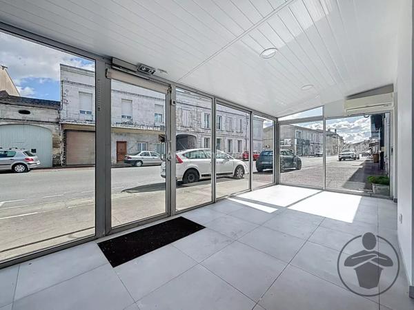 Vente Immeuble 10 pièces 315 m2 à Coutras