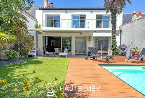 CAPRI – ARAGO – Maison avec piscine et garage