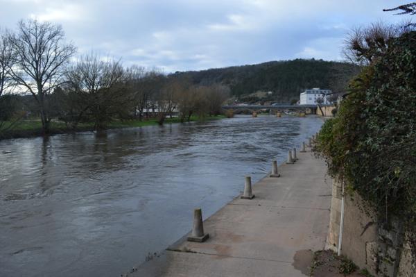 Immeuble de rapport en monopropriété – 6 appartements + 6 garages