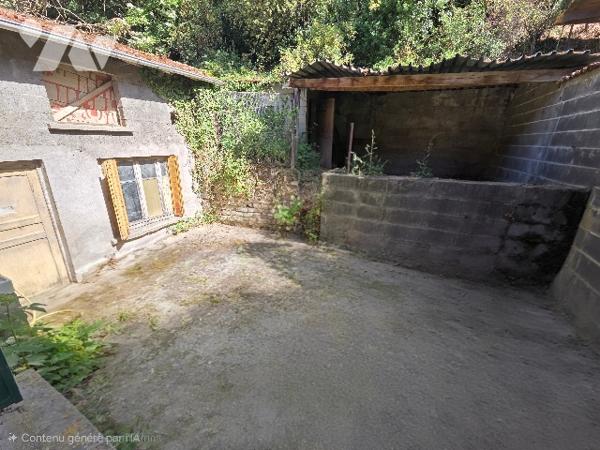 Maison de village - 130m2 - Cour - A RENOVER - BICQUELEY - 5mn de TOUL