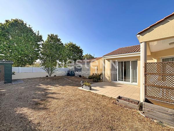 Maison Les Sables D Olonne Les Plesses 132 m² hab 3 chambres double garage jardin 3 km mer