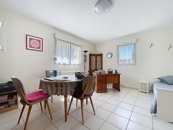 Maison Les Sables D Olonne Les Plesses 132 m² hab 3 chambres double garage jardin 3 km mer