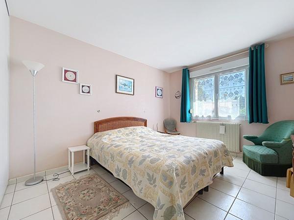Maison Les Sables D Olonne Les Plesses 132 m² hab 3 chambres double garage jardin 3 km mer