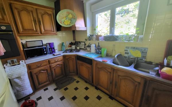 Maison à vendre    6 pièces •  Saint-Étienne-de-Fursac