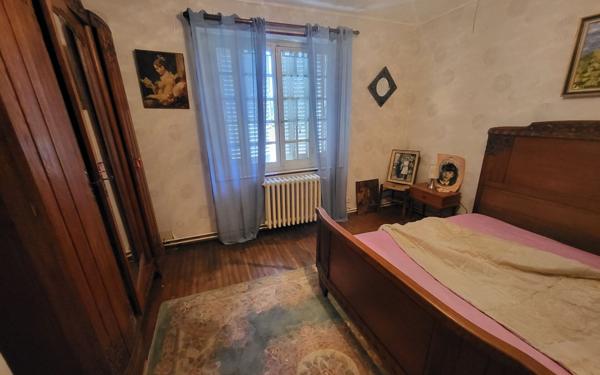 Maison à vendre    6 pièces •  Saint-Étienne-de-Fursac