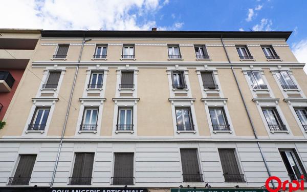 Appartement à louer    2 pièces •  Villeurbanne