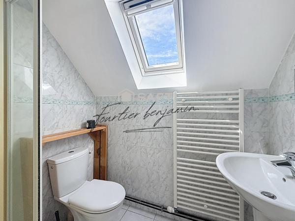 Grande maison rénovée proche commodités