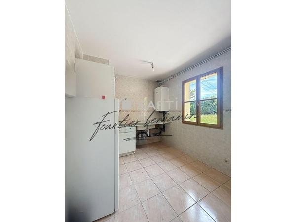 Grande maison rénovée proche commodités