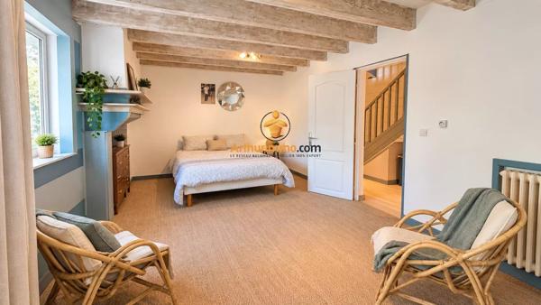 Vente                                                      Maison de village
                        
                     6 pièces                      181 m2                     à Ayzac-Ost