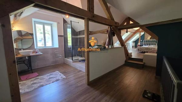 Vente                                                      Maison de village
                        
                     6 pièces                      181 m2                     à Ayzac-Ost