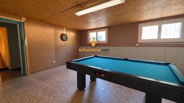 Vente                                                      Maison de village
                        
                     6 pièces                      181 m2                     à Ayzac-Ost