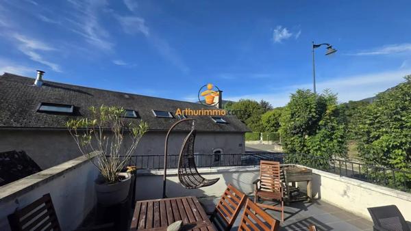 Vente                                                      Maison de village
                        
                     6 pièces                      181 m2                     à Ayzac-Ost