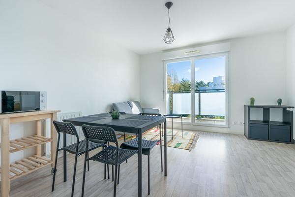T2 LUMINEUX AVEC BALCON 4ème ÉTAGE AVEC ASCENSEUR , Nantes