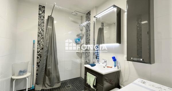 À vendre Appartement 3 pièces 75.9 m² - Reims 51100