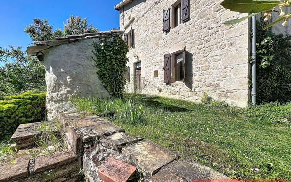 Maison à vendre    5 pièces •  Cahuzac-sur-Vère