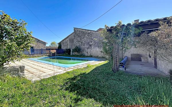 Maison à vendre    5 pièces •  Cahuzac-sur-Vère