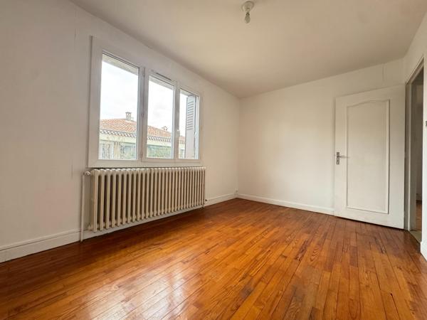 Maison 133 m² avec jardin et fort potentiel.
