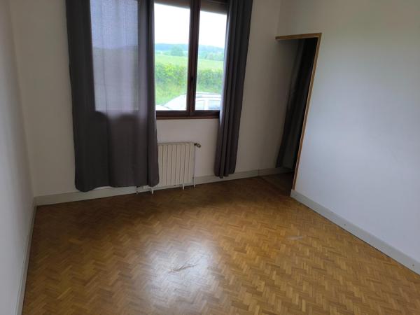 maison 4 pieces ,2 chambres cuisine  sejour