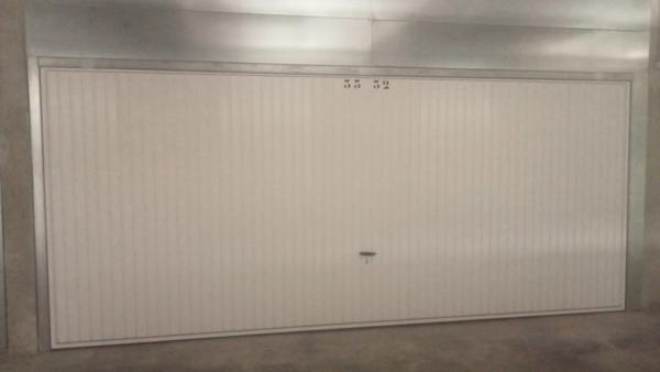 Garage / parking À louer