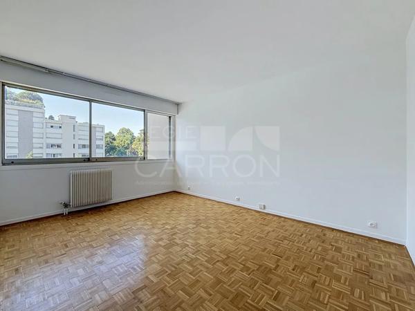 APPARTEMENT T2 A LOUER - LYON 5EME ARRONDISSEMENT - 52.18 m 2 - 830 € charges comprises par mois