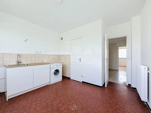 APPARTEMENT T2 A LOUER - LYON 5EME ARRONDISSEMENT - 52.18 m 2 - 830 € charges comprises par mois