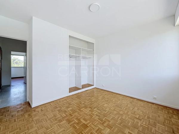 APPARTEMENT T2 A LOUER - LYON 5EME ARRONDISSEMENT - 52.18 m 2 - 830 € charges comprises par mois