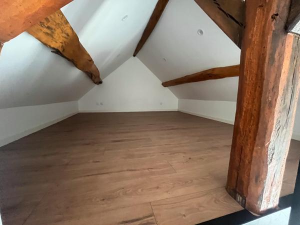 Superbe studio avec Mezzanine d'une superficie de 24,30m²