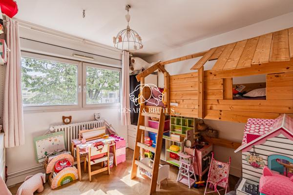 Lyon 7 – Debourg | Superbe T5 de 100 m² avec garage – Idéal famille