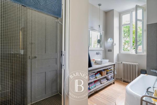 Nantes, Maison 7 Chambres -  260 m² à vendre