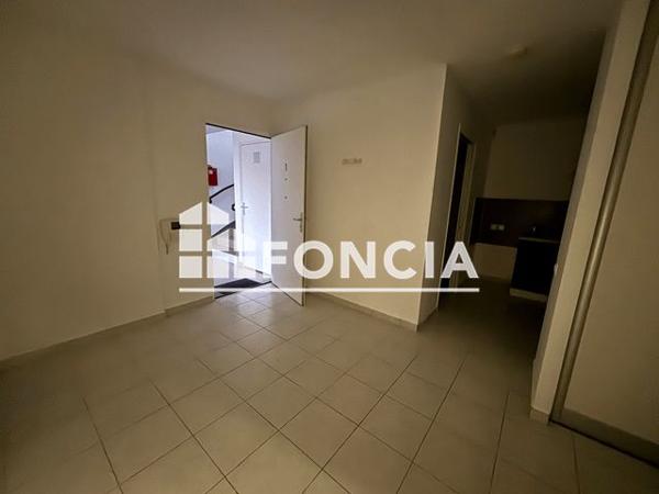 Location Studio 24.69 m² - 75 BIS RUE DE PARIS Dol De Bretagne 35120