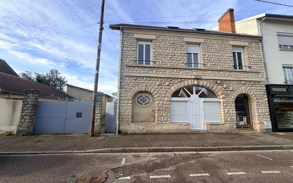 Maison à vendre    4 pièces •  Revigny-sur-Ornain