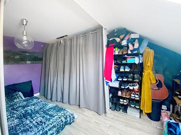 MAISON SEMI-INDIVIDUELLE AVEC JARDIN ET GARAGE