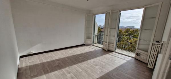 À louer ? Faux T5 lumineux sur le Boulevard de Strasbourg à Toulon