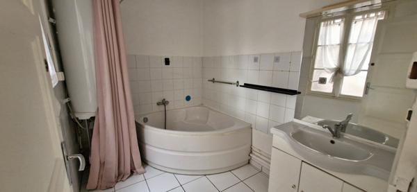 À louer ? Faux T5 lumineux sur le Boulevard de Strasbourg à Toulon