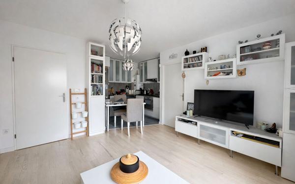 Appartement à vendre    2 pièces • 42 m2 Chennevières-sur-Marne