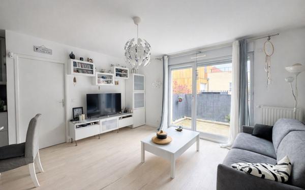 Appartement à vendre    2 pièces • 42 m2 Chennevières-sur-Marne