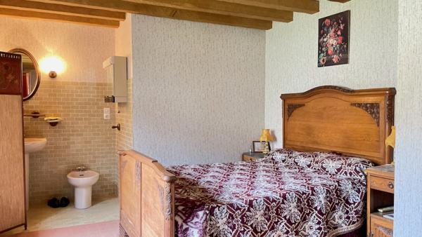 Maison
                                                                                                                                                                                                                                                                                                                        5 pièce(s)                                                                                                                                                                                                          3 chambre(s)                                                                                                                                                                                                          100  m²
