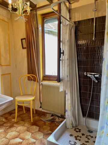 Maison
                                                                                                                                                                                                                                                                                                                        5 pièce(s)                                                                                                                                                                                                          3 chambre(s)                                                                                                                                                                                                          100  m²
