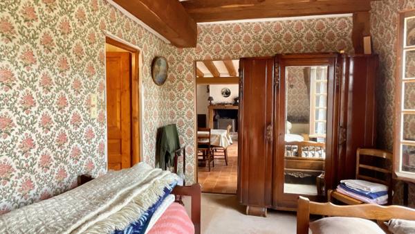 Maison
                                                                                                                                                                                                                                                                                                                        5 pièce(s)                                                                                                                                                                                                          3 chambre(s)                                                                                                                                                                                                          100  m²