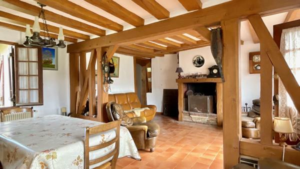 Maison
                                                                                                                                                                                                                                                                                                                        5 pièce(s)                                                                                                                                                                                                          3 chambre(s)                                                                                                                                                                                                          100  m²