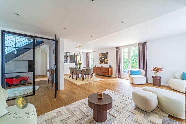 Maison
                                                                                                                                                                                                                                                                                                                        5 pièce(s)                                                                                                                                                                                                          4 chambre(s)                                                                                                                                                                                                          161  m²